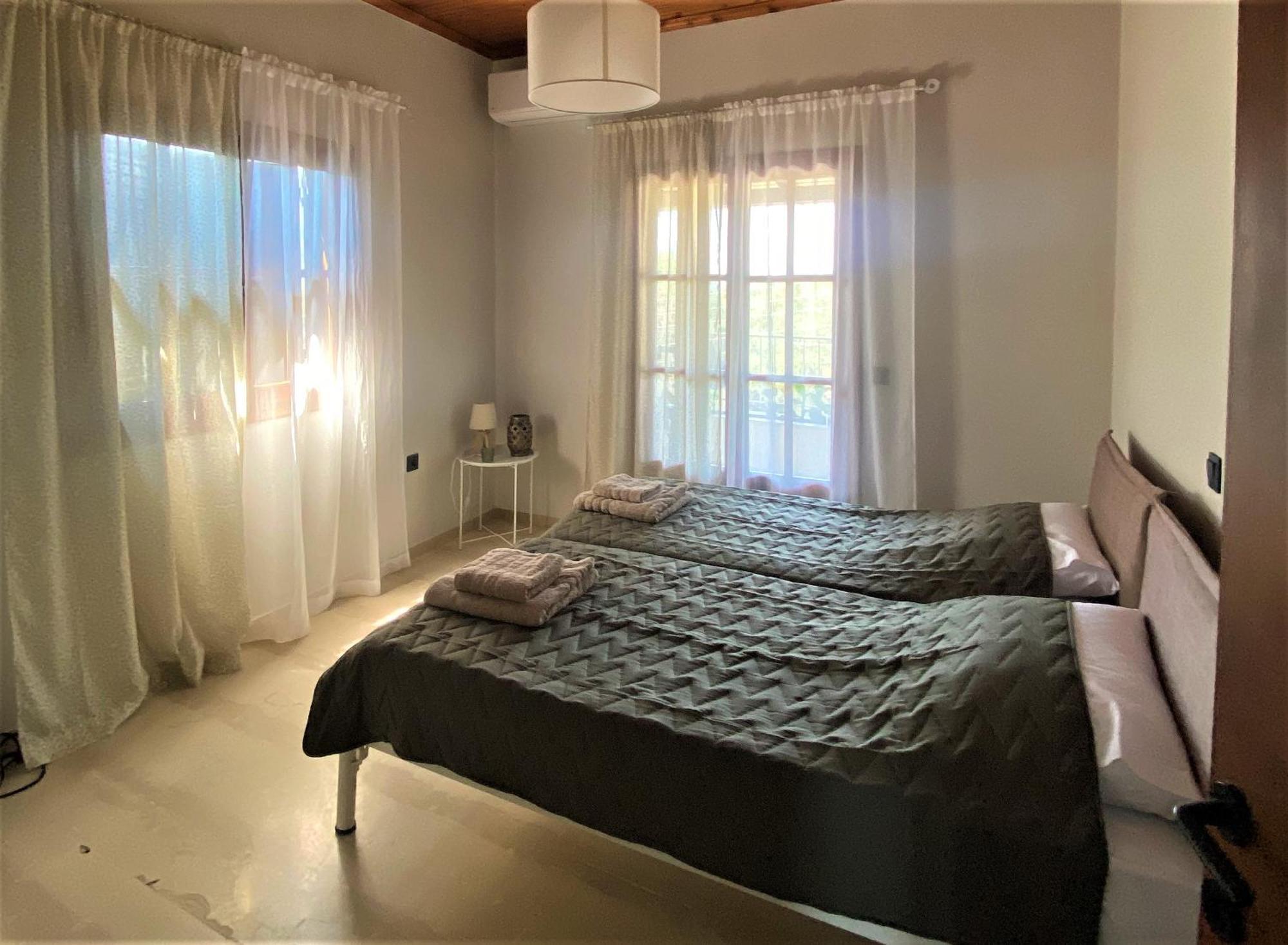Alexandra'S Boutique House Villa Kato Garouna Luaran gambar